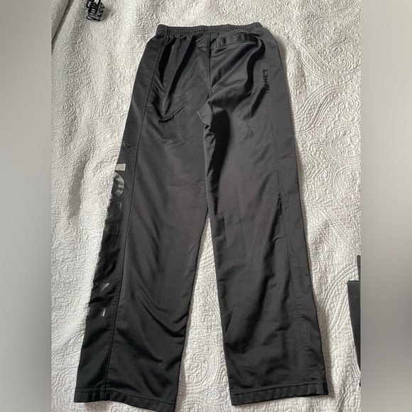 Michael Jordan sweatpants. - Picture 2 of 4